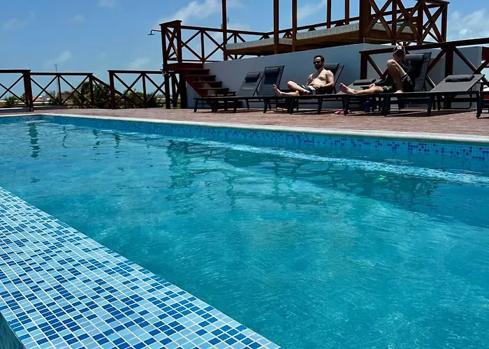 Sandbar Beachfront Hotel & Hostel Restaurant Hostel San Pedro (Ambergris Caye)
