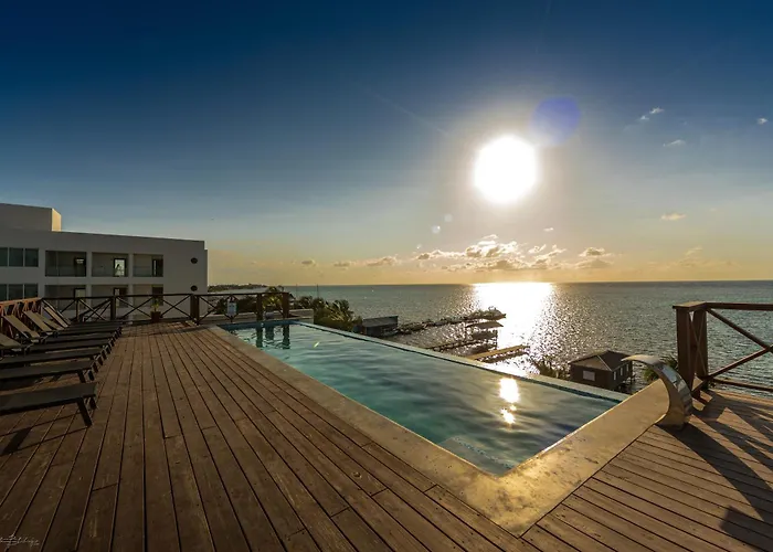 Hostel Sandbar Beachfront Hotel & Hostel Restaurant *