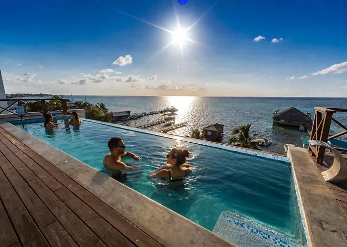 Hostel Sandbar Beachfront Hotel & Hostel Restaurant San Pedro (Ambergris Caye)