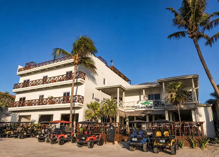 Hostel Sandbar Beachfront Hotel & Hostel Restaurant